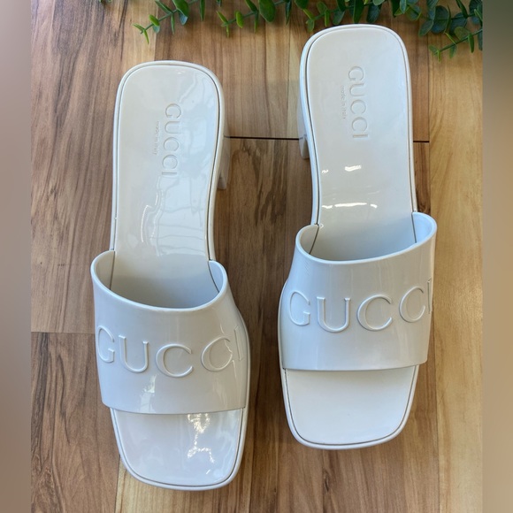 Gucci Rubber Slide Sandal - Picture 2 of 2